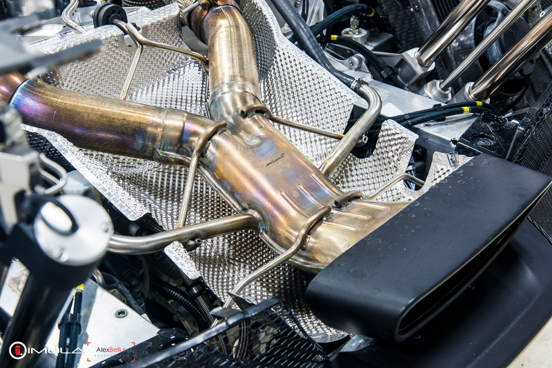 Illustration for article titled The McLaren P1 Like You've Never Seen It Before: Taken Apart